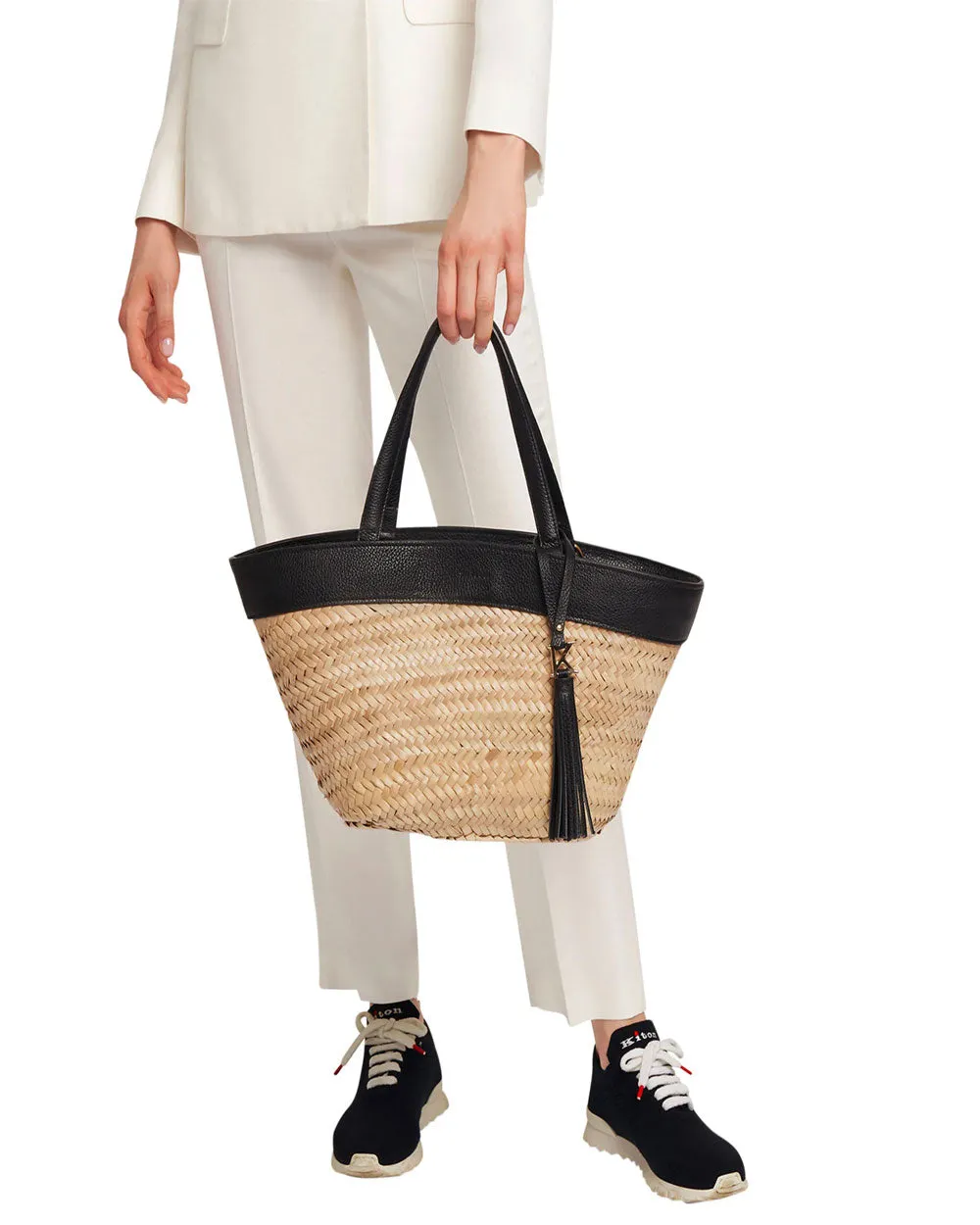 Ara Straw Bag in Black