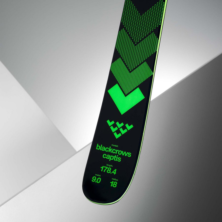 Captis Skis 2025