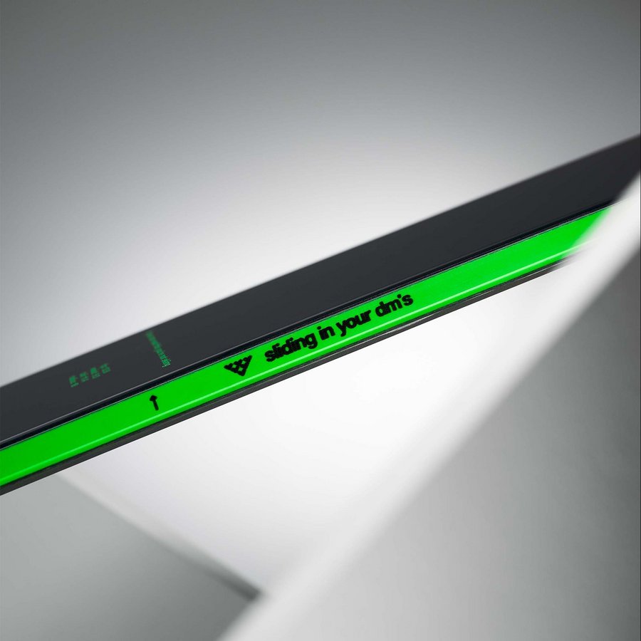 Captis Skis 2025