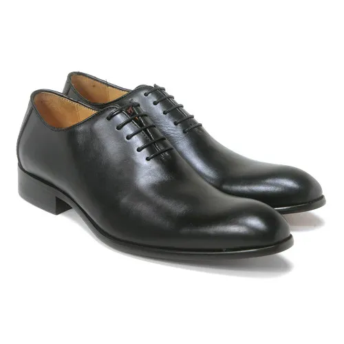 Carrucci Black Calfskin Leather Plain Toe Oxfords