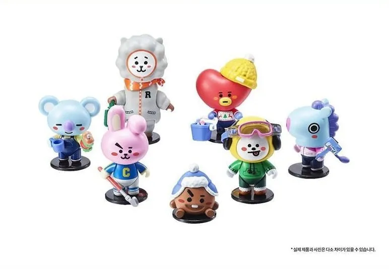 Line Friends BT21 Universtar Blind Figure Pack VOL.4 Winter Theme [1 RANDOM character]