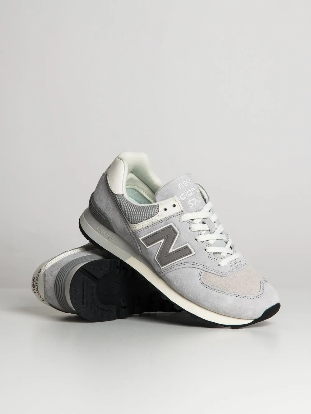 NEW BALANCE MENS NEW BALANCE THE 574 SNEAKER