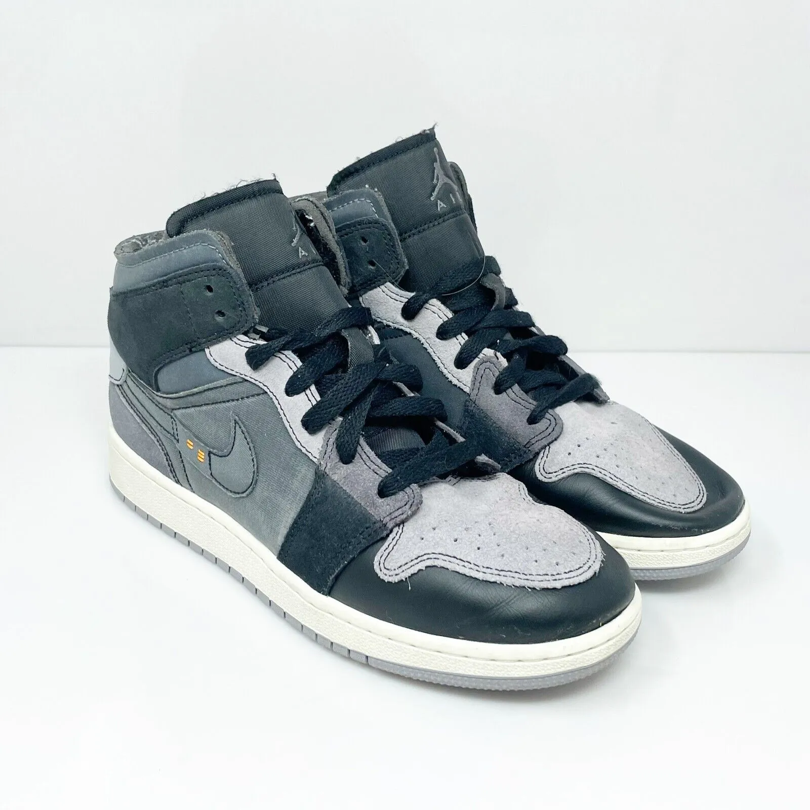 Nike Boys Air Jordan 1 Mid DV0438-001 Gray Basketball Shoes Sneakers Size 7Y