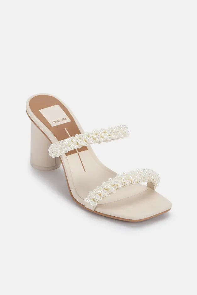 Vanilla Pearls Noel Heels